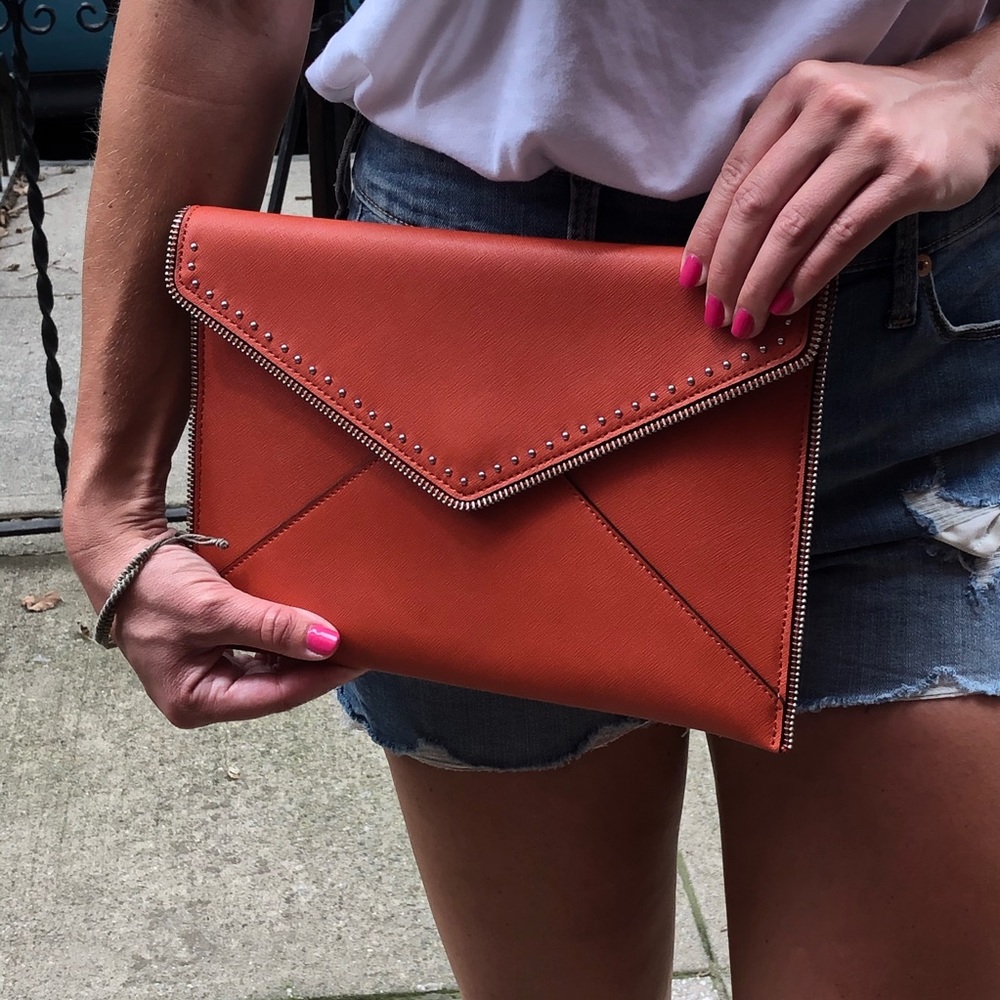 SOLD HP 🌟 5.22.20 Rebecca Minkoff clutch - Picture 2 of 8